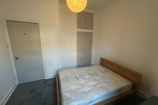 Flat 2F3, 21, Bryson Road, Edinburgh photo 3