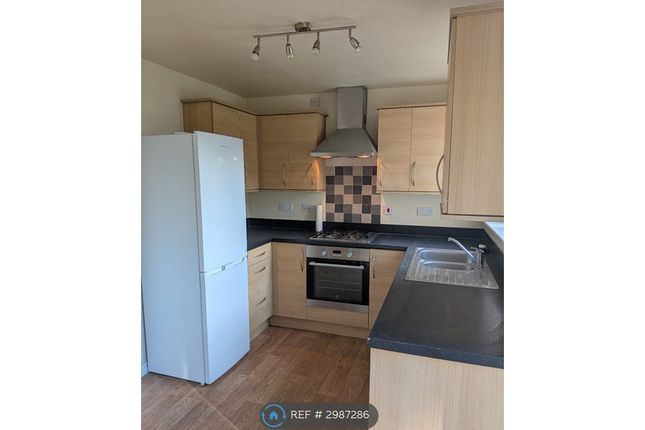 Swarcliffe Avenue, Leeds photo 5