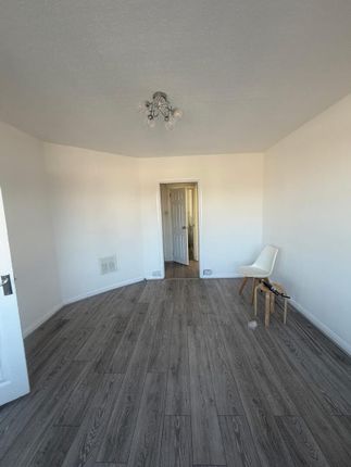 79, Glenloch Road, Enfield photo 4