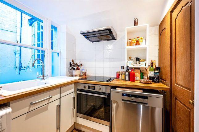25, Hays Mews, London photo 4