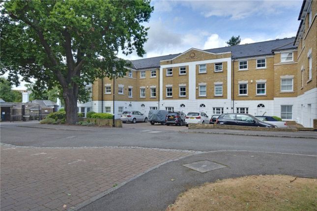 Cedars Close, London photo 2