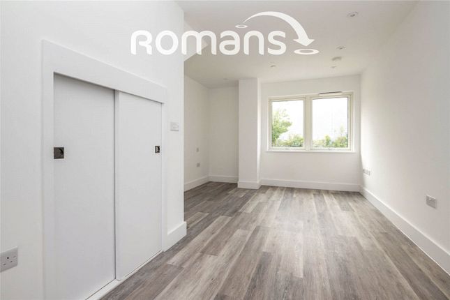 Flat 72, Magna Vita, Lyon Way, Camberley photo 3