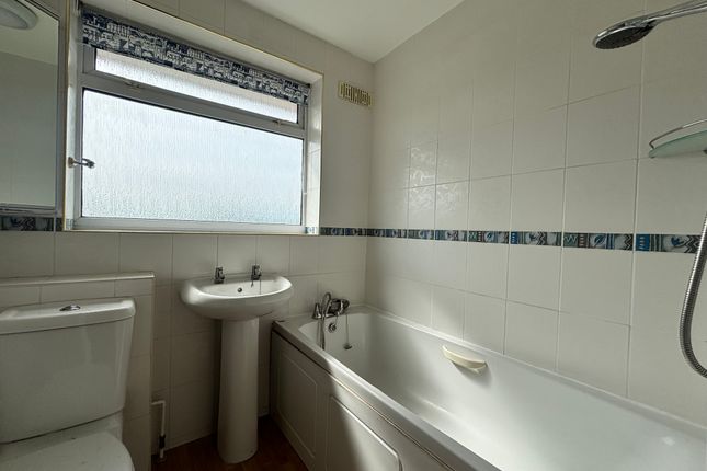 5, Walsall photo 4