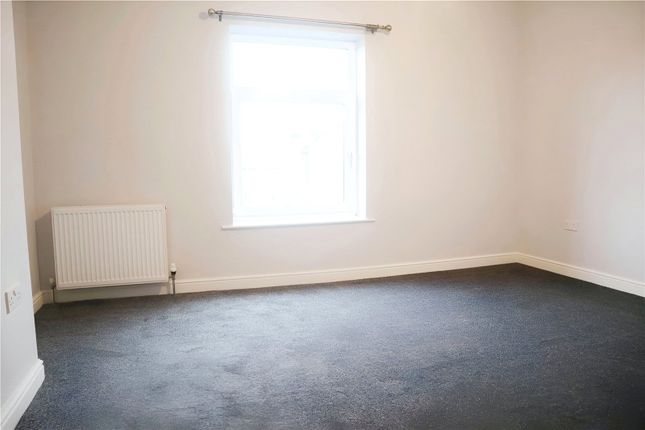 4, Garlick Street, Brighouse photo 5