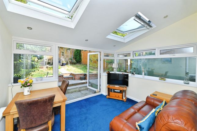 37, Mary Dean Avenue, PLYMOUTH photo 4