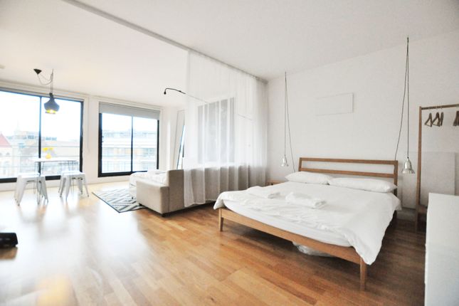 Studio flat on Flat K, 53, Great Eastern Street, London, £1,935/mo