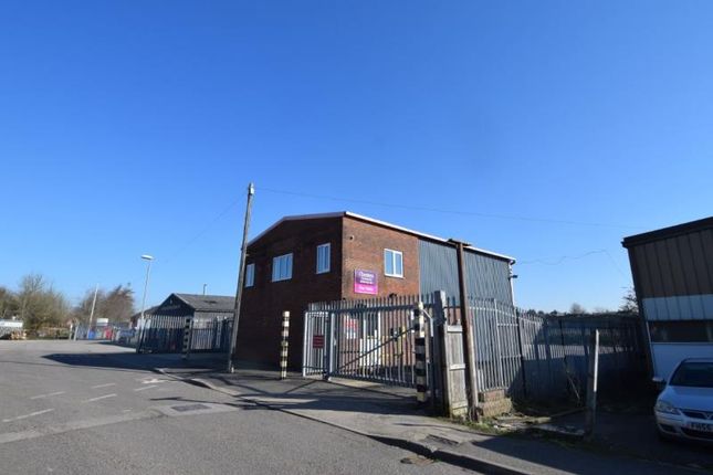 Industrial to let in Employment Unit To Let, 18, Butts Pond, Sturminster Newton