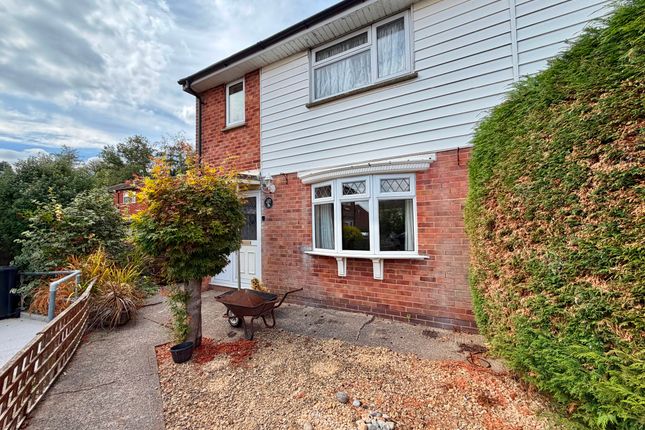 32 Ridgeway, Lydney photo 3