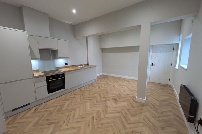 Flat D, Horley photo 2