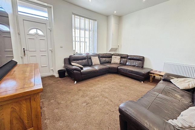 225, Parkside Road, Bradford photo 5