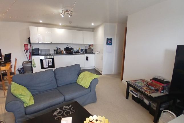 41 Nobel House, 4, Queensway, Redhill photo 2