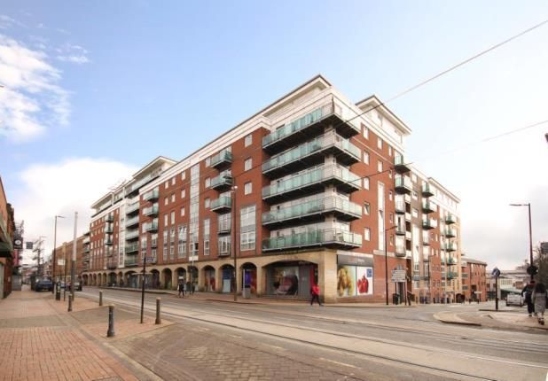 2-bed flat on Royal Plaza, Westfield Terrace, Sheffield, £102,500