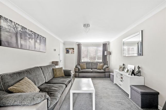 40, Gwynne Park Avenue, Woodford Green photo 2