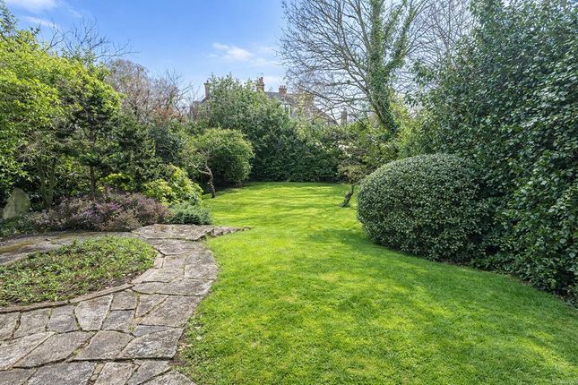 13, Willifield Way, Hampstead Garden Suburb photo 3