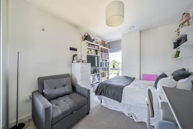 28 Appleby Court,, Adenmore Road, London photo 4