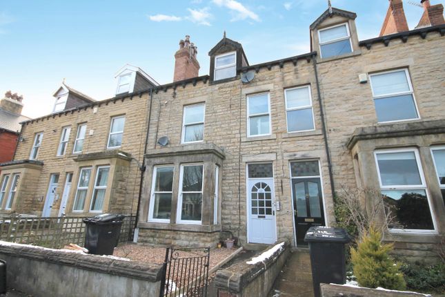Thumbnail Town house for sale in Hookstone Road, Harrogate, North Yorkshire