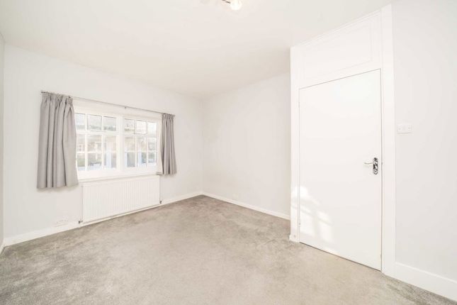 5, Ravenswood Court, Kingston Upon Thames photo 2
