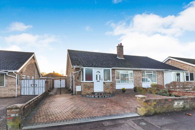 2-bed bungalow on 84 Arundel Drive, Bedford, £325,000