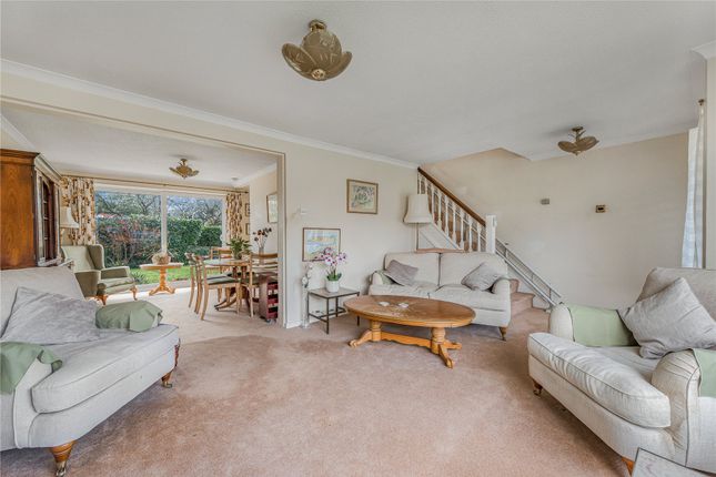 9, Field End, Woking photo 3
