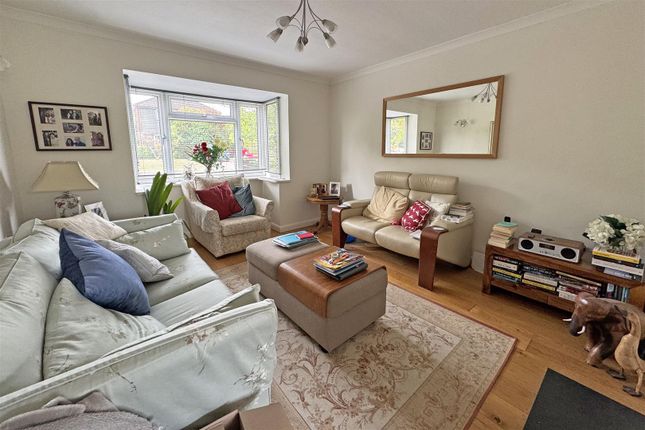 Woodlea, Woodside Road, Chiddingfold photo 4