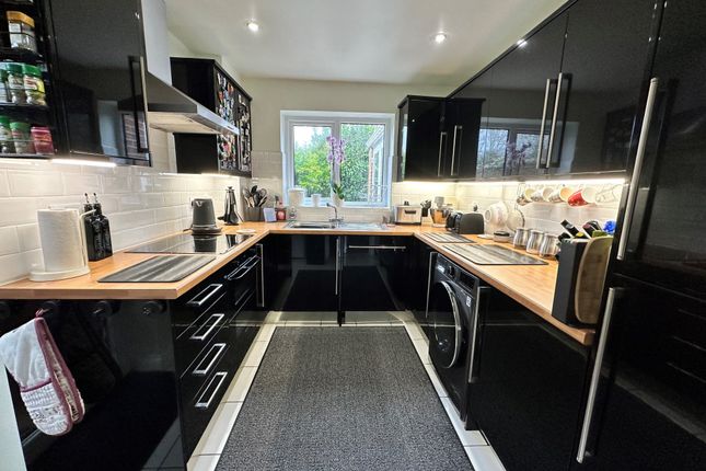 Detached house for sale in Tiberius Close, Basingstoke