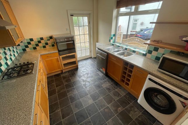 1, Spen Drive, Leeds photo 3