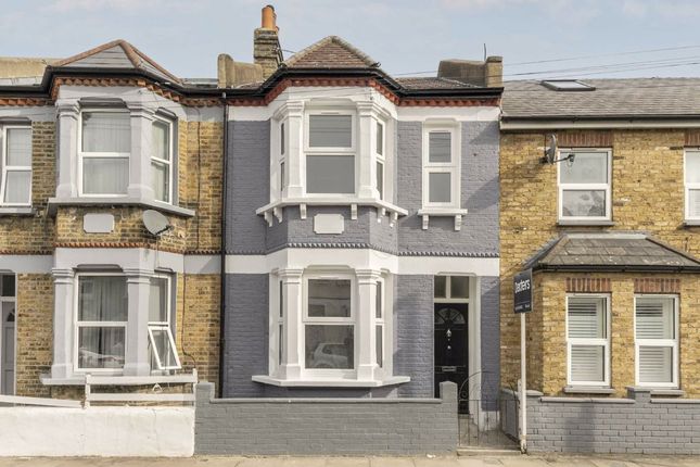 Thumbnail Property to rent in Hereward Road, London
