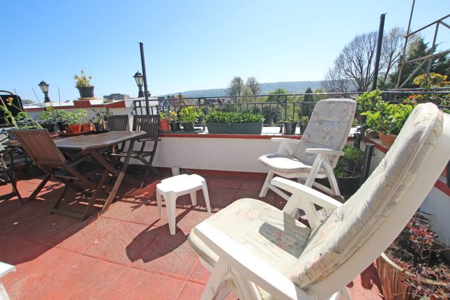 Penthouse, 13 Lea House, Mill Road, Eastbourne photo 2