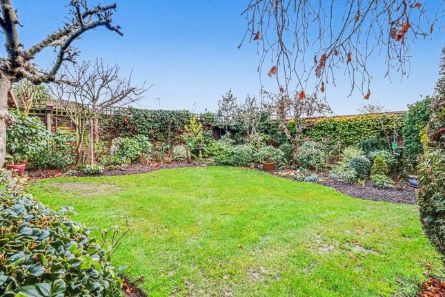 50, Chelsworth Crescent, Thorpe Bay photo 4