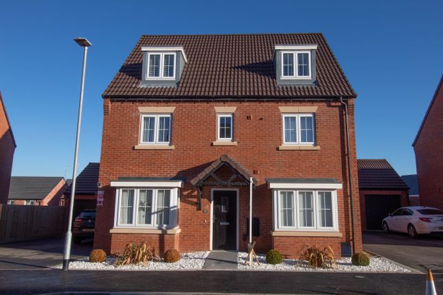 Thumbnail Detached house for sale in Leveret Way, East Leake, Loughborough