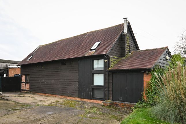Lake Farm Barn Welland Court Lane, Worcester photo 4