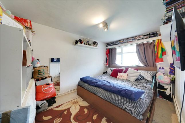 Flat for sale in Seaford Road, Enfield