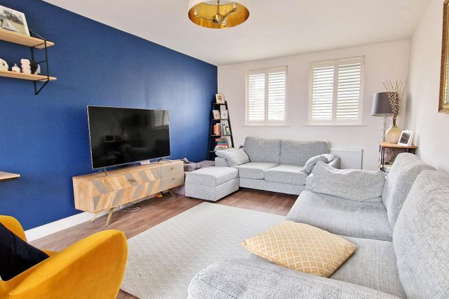 91, Pioneer Way, Bicester photo 2