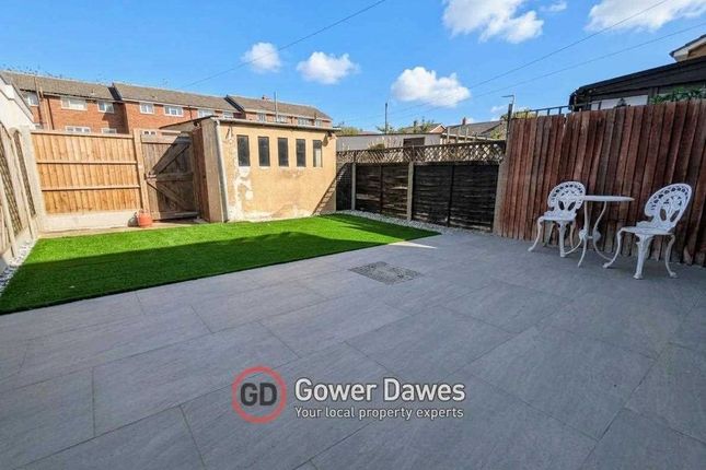 18, Nicolas Walk, Chadwell St.Mary photo 3
