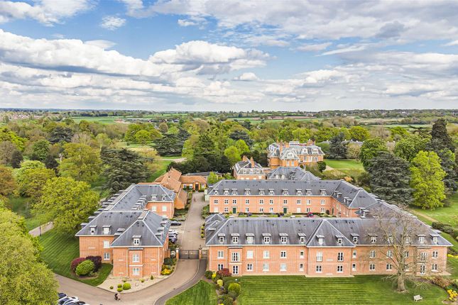 Flat for sale in Henmarsh Court, Balls Park, Hertford