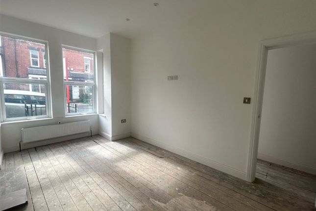 6, Richmond Mount, West Yorkshire photo 2