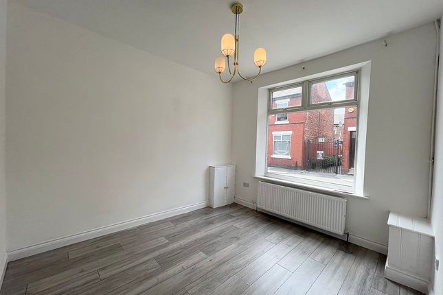 26, Kingsford Street, Salford photo 2