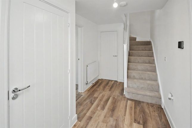 18, Comfrey Court, Corby photo 4