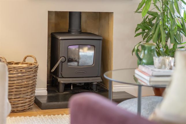 322, Finchampstead Road, Finchampstead photo 4