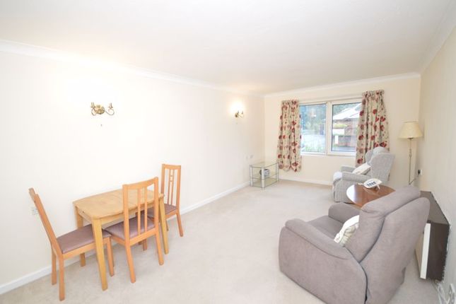 Flat for sale in Wey Hill, Haslemere