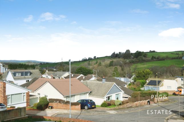 20 Grosvenor Close, Torquay photo 3