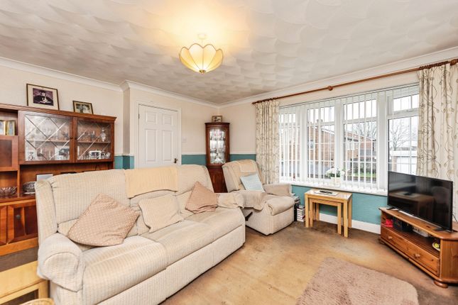 6, Wellington Place, Knottingley photo 2