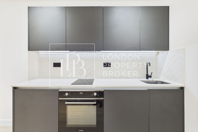 Apt 11, Manhattan Apartments, London photo 3