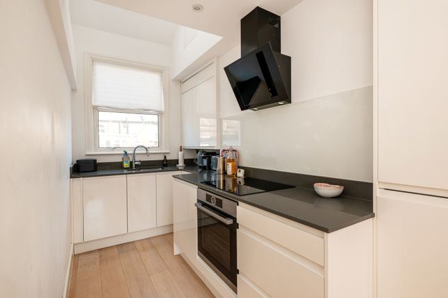 19c, Hormead Road, London photo 3