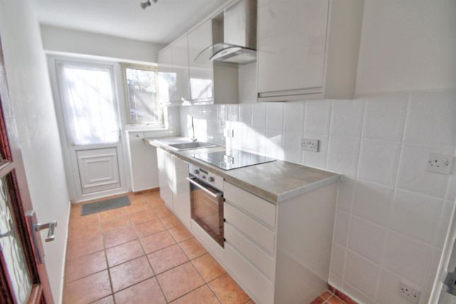 12, Berkeley Close, Nuneaton photo 3