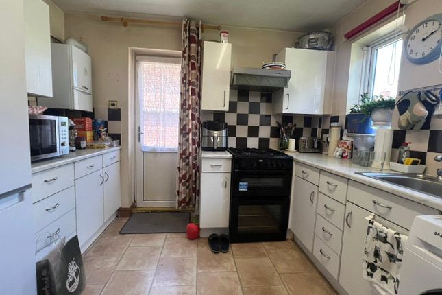 Ryebeck Road, Fleet photo 2