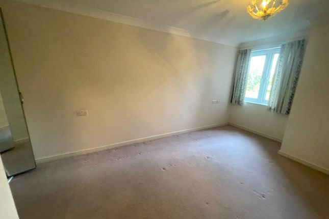 Flat for sale in Oxendale, Street