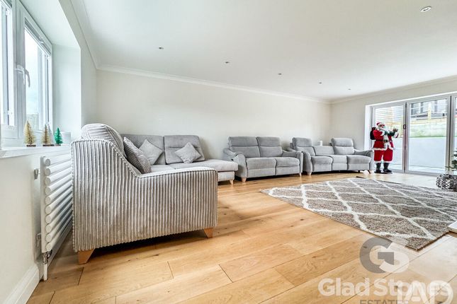 67, Ashery Drive, Plymouth photo 2