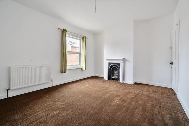 Terraced house for sale in Central Reading, Berkshire