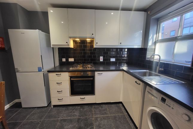 50 Peregrine Street, Hulme, Manchester photo 4